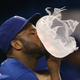 Illustration for article titled Hanser Alberto Has A Great Time With His Bubble Gum